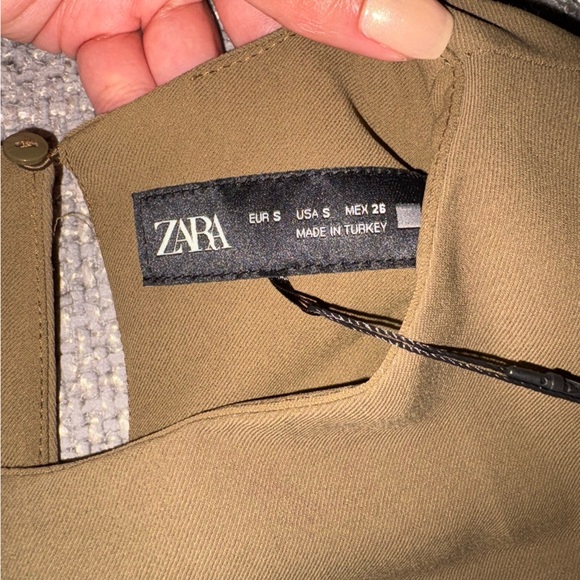Zara Olive Green Shoulder Pad Midi Dress – Size Small – Ref. 3897/162 - Picture 3 of 14